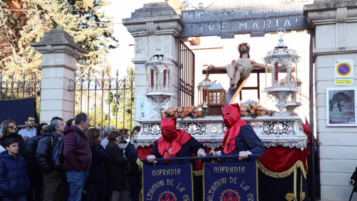 Procesión de la Exaltación de la Luz de Cristo en Valladolid.