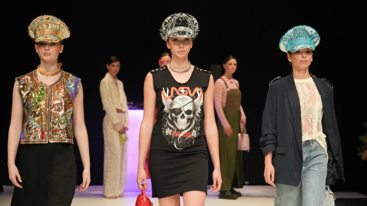 Un momento del desfile de moda en el Lava de Valladolid.