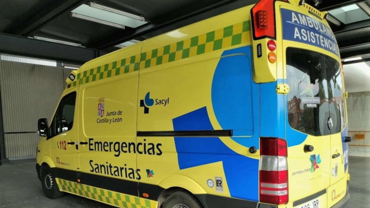 La menor fue trasladada en ambulancia al Hospital Clínico Universitario de Valladolid. 