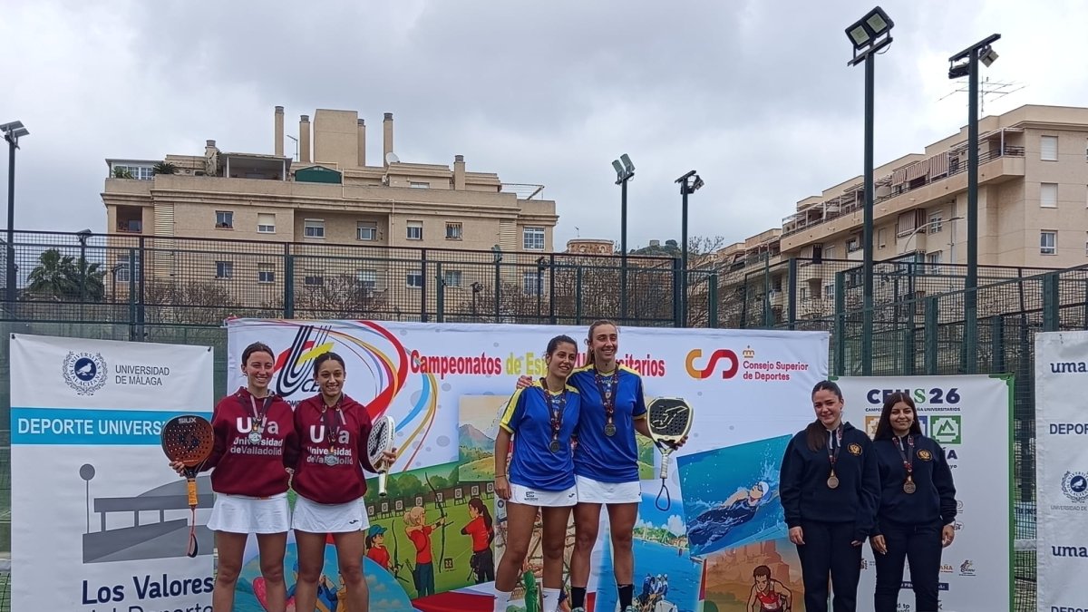 Medalla de plata para Natalia Molinilla y Carmen Villar en tenis.