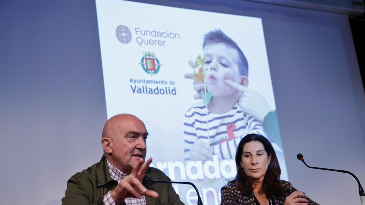 El alcalde de Valladolid, Jesús Julio Carnero, participa en las ‘Jornadas del Lenguaje’ organizadas por el Ayuntamiento de Valladolid y la Fundación Querer