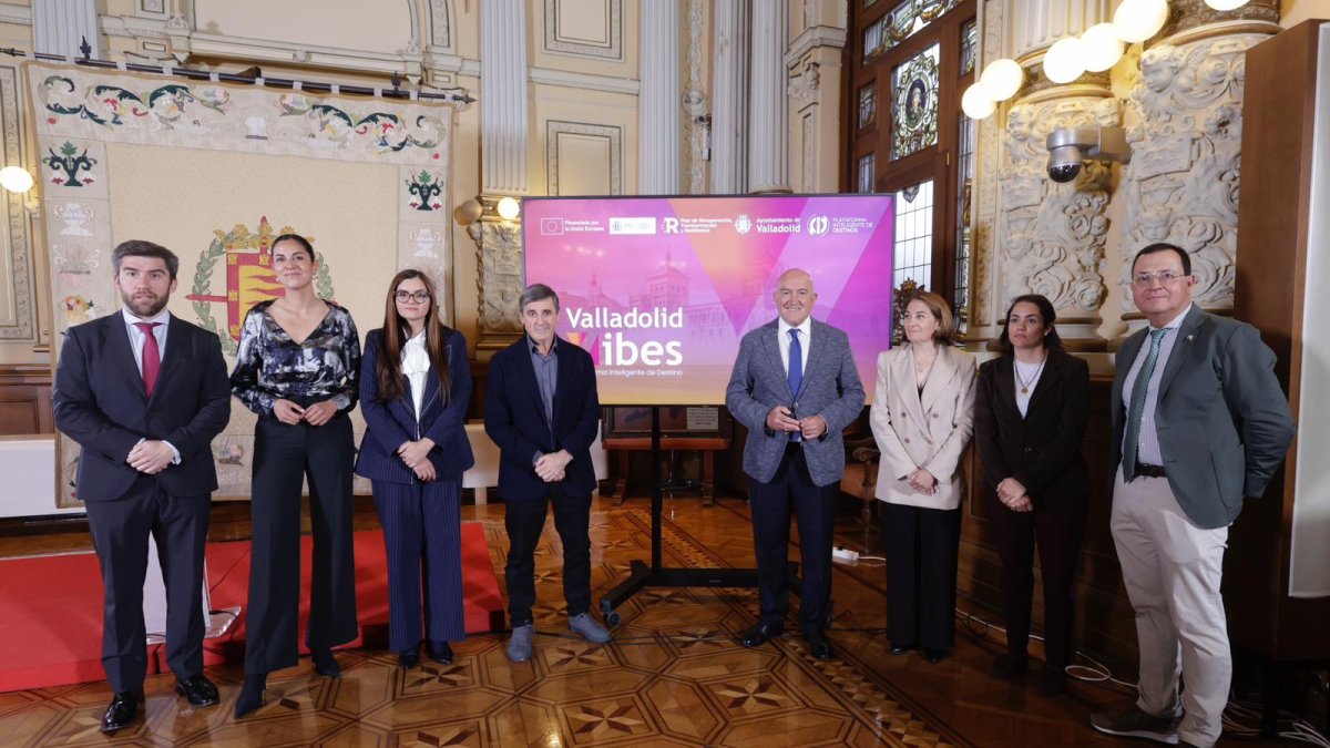 El alcalde, Jesús Julio Carnero, durante la presentación de la plataforma 'Valladolid Vibes'