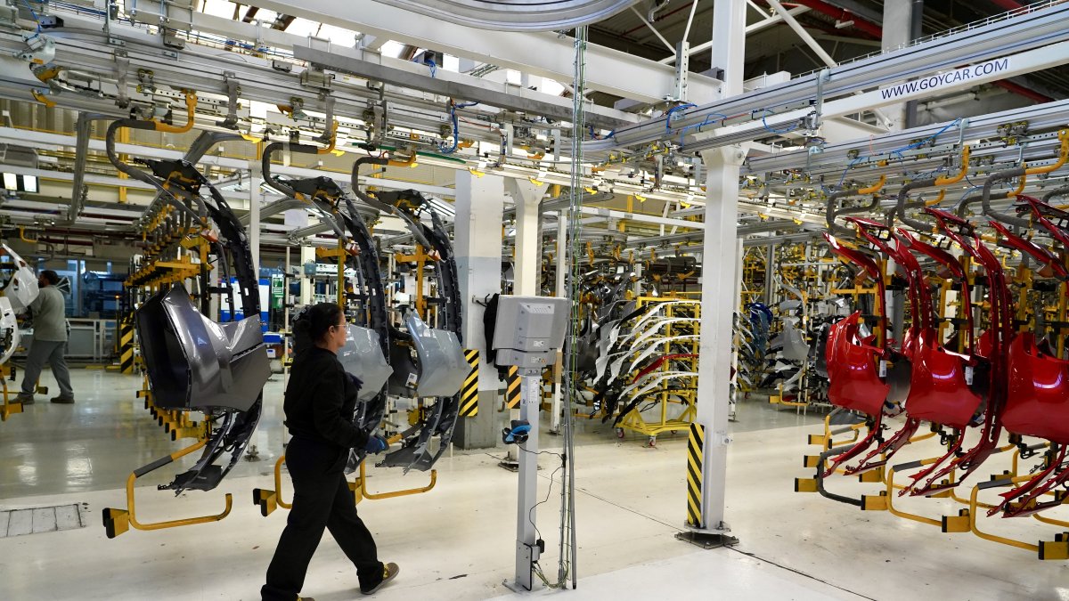 Zona de parachoques en la factoría de Carrocerías de Renault Group España en Valladolid