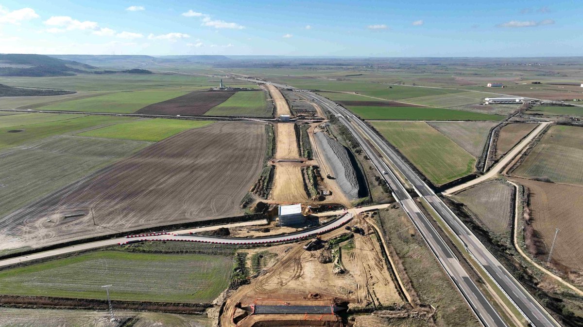 Obras de la Línea de Alta Velocidad Palencia-Cantabria.