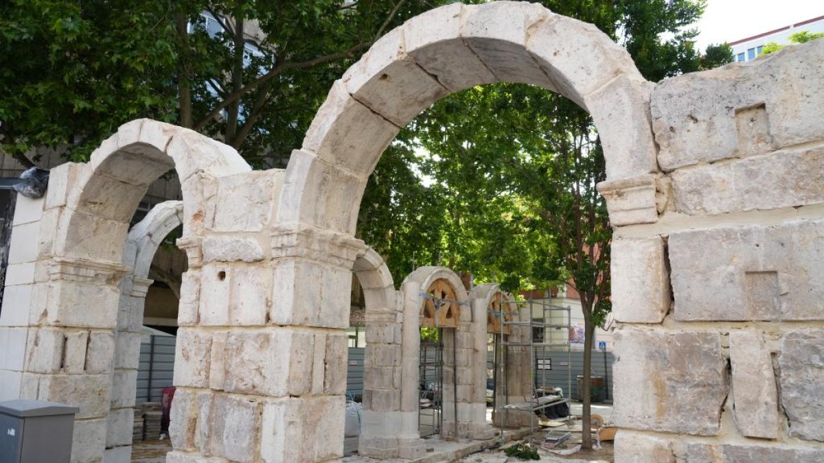 Arcos en la plaza de San Juan
