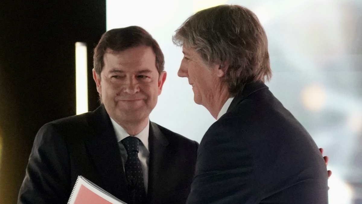 Alfonso Fernández Mañueco y Carlos Martínez