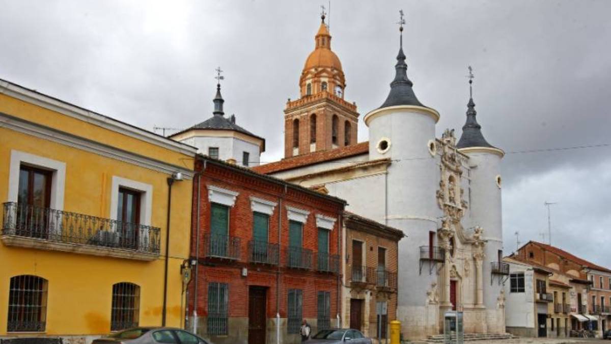 Más allá del vino, Rueda conserva un importante patrimonio monumental que forma parte de su identidad histórica.