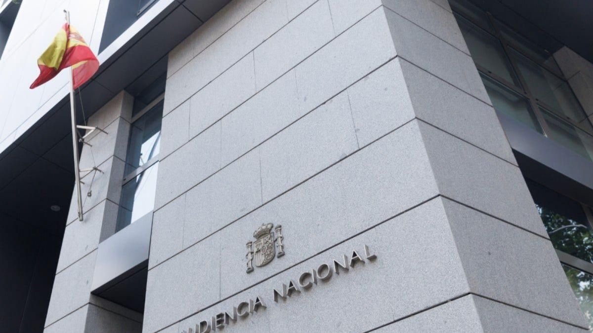 Fachada de la Audiencia Nacional, órgano que ha dictado la imputación a Zapatero.