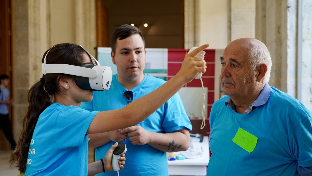 El proyecto Vivemais, coordinado por Fundación INTRAS, presenta en Valladolid la actividad intergeneracional ‘Cuidar innovando nos conecta al futuro’.