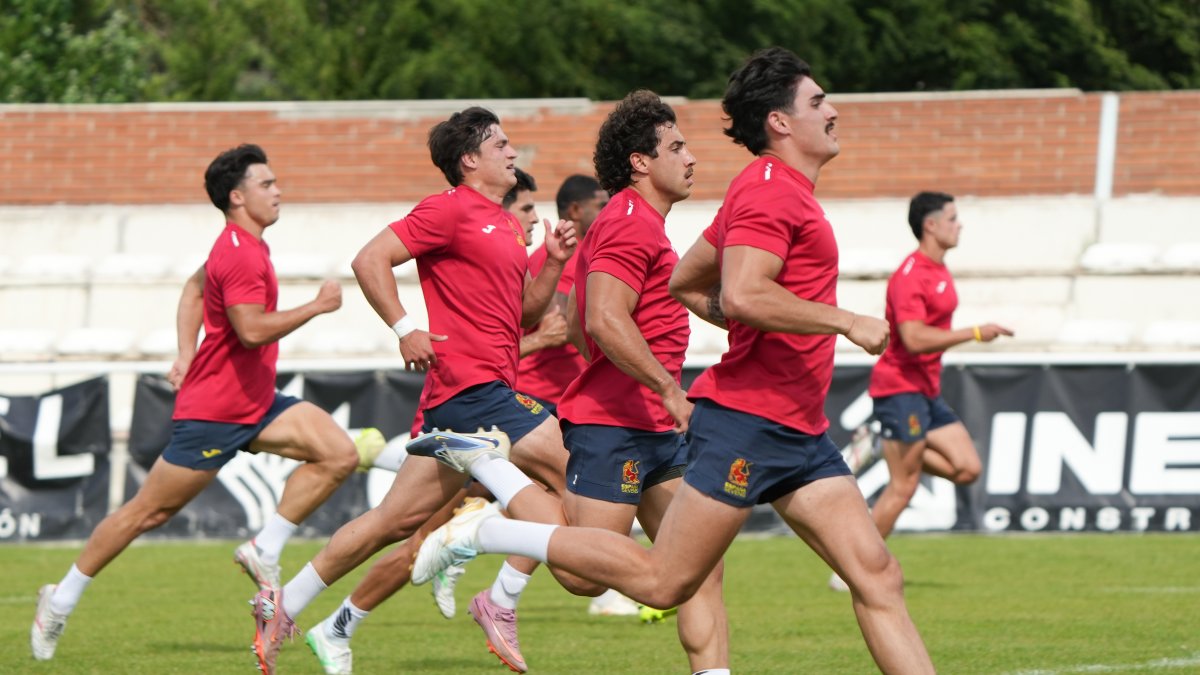 Entrenamiento de España en los campos de Pepe Rojo.