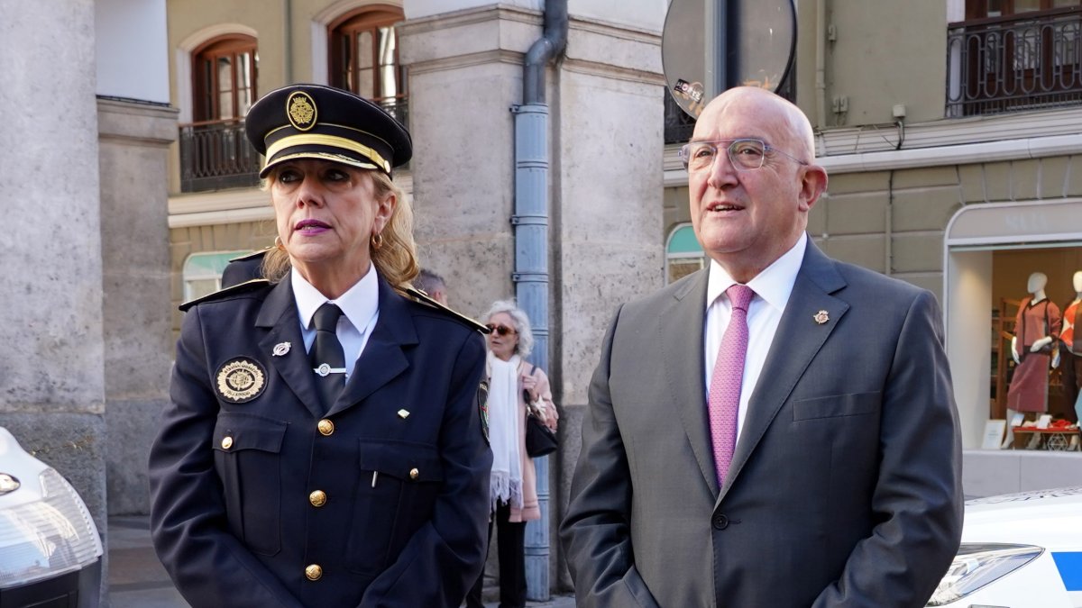 Julia González y Jesús Julio Carnero