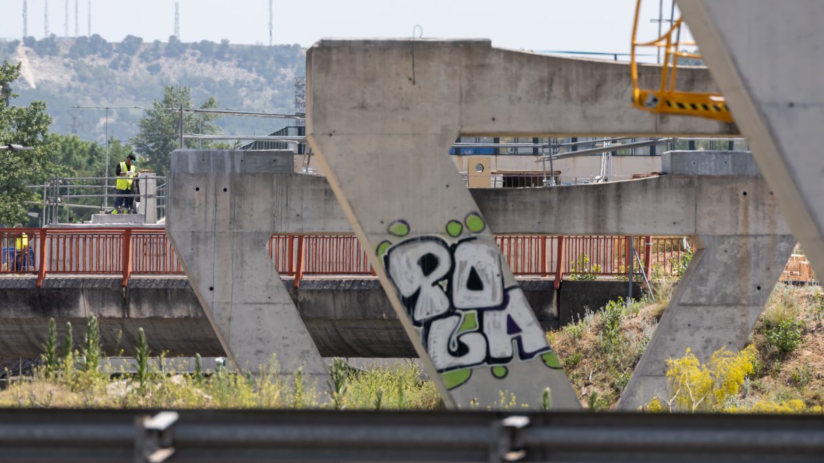 El viaducto de los Tramposos de la variante de mercancías.