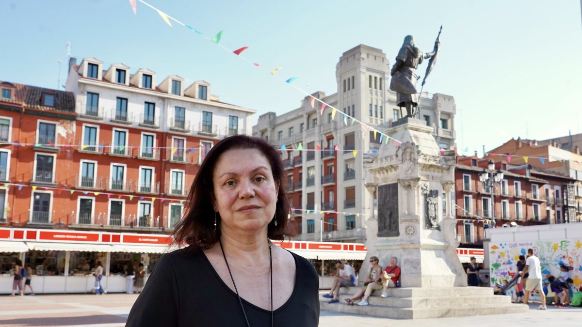La escritora Care Santos pronuncia el pregón de la 59ª Feria del Libro de Valladolid.