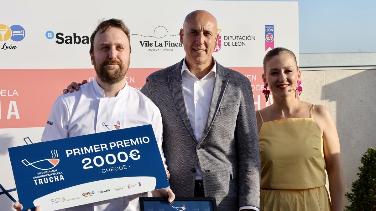 Entrega de premios del 59 Certamen Gastronómico de la Trucha, organizado por la Asociación Provincial de Hostelería y Turismo de León el y Ayuntamiento de León.