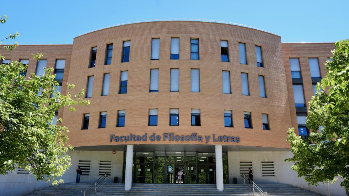 Facultad de Filosofía y Letras