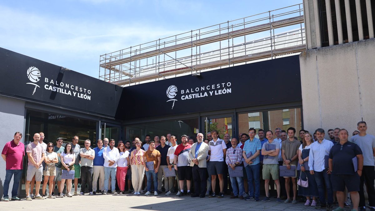 Asambleístas de la Federación de Baloncesto de Castilla y León.