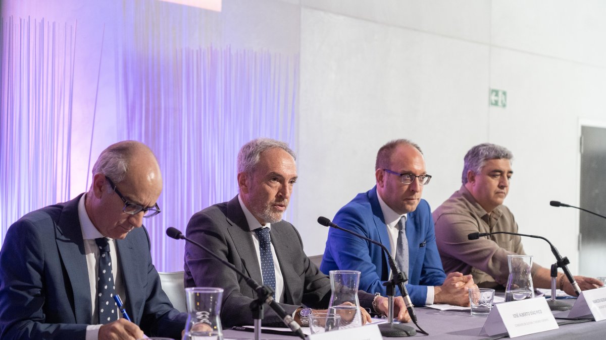 El consejero de Cultura, Turismo y Deporte, Alberto Díaz Pico, participa en la presentación de la 29 edición de la Feria de Teatro de Castilla y León.