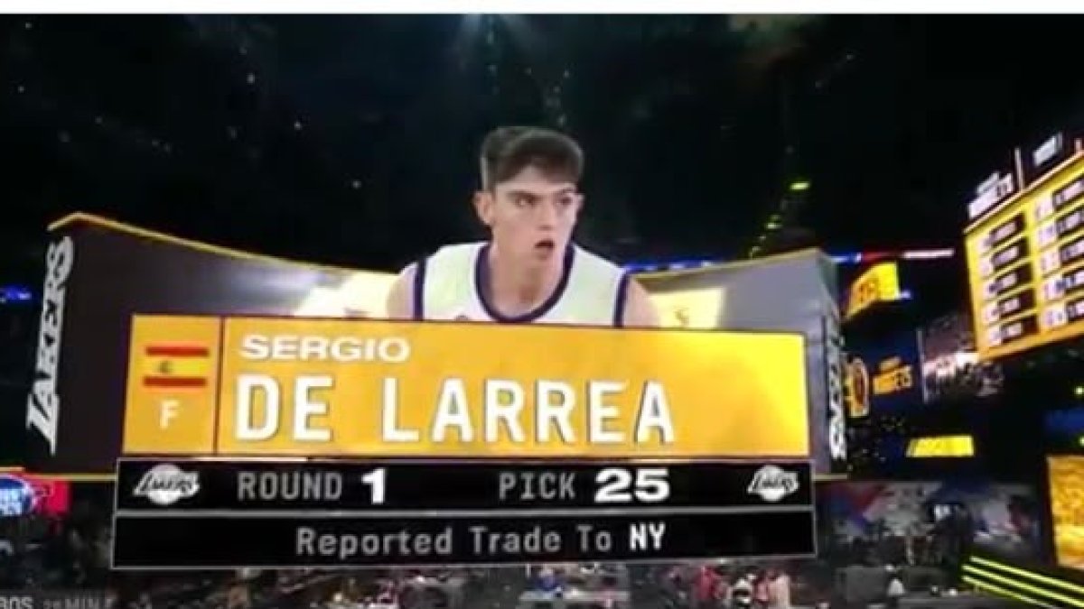 Sergio de Larrea en el Draft de la NBA.