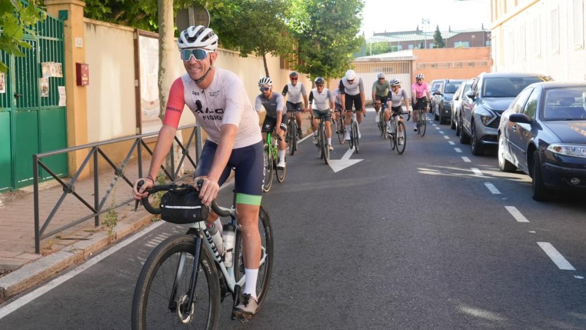 Abraham del Caño, ciclista que llegará hasta Lyon por La Esclerosis Múltiple