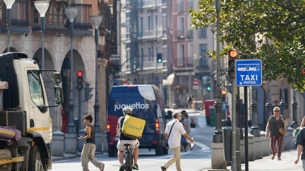 Los altos niveles de Ozono cierran al tráfico la ZBE de Valladolid.