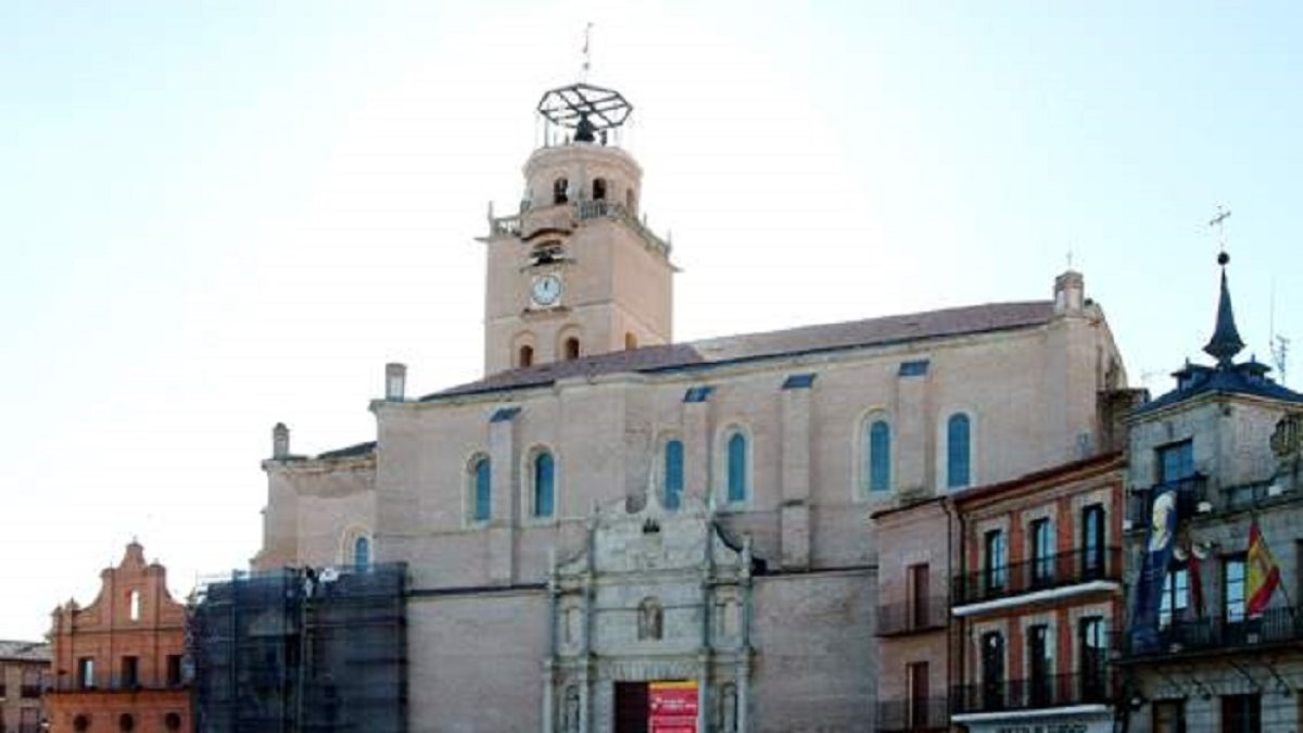 Colegiata de San Antolín en Medina del Campo.