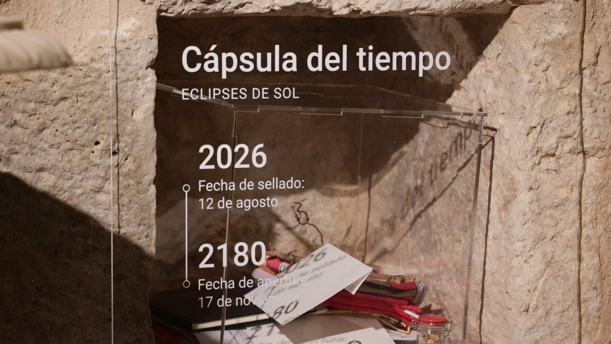 Una cápsula del tiempo en el Centro de Interpretación de la Naturaleza de Matallana no volverá a abrirse hasta el próximo eclipse total en 2180.