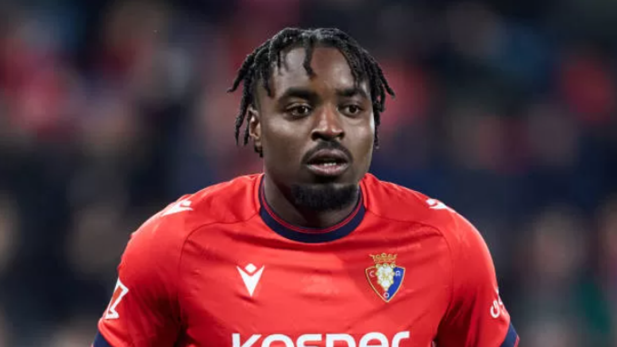 Enzo Boyomo, durante un partido con Osasuna.
