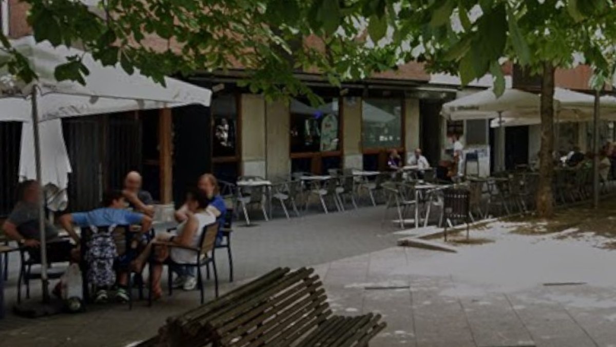 Terraza del bar Bambú en 2025.