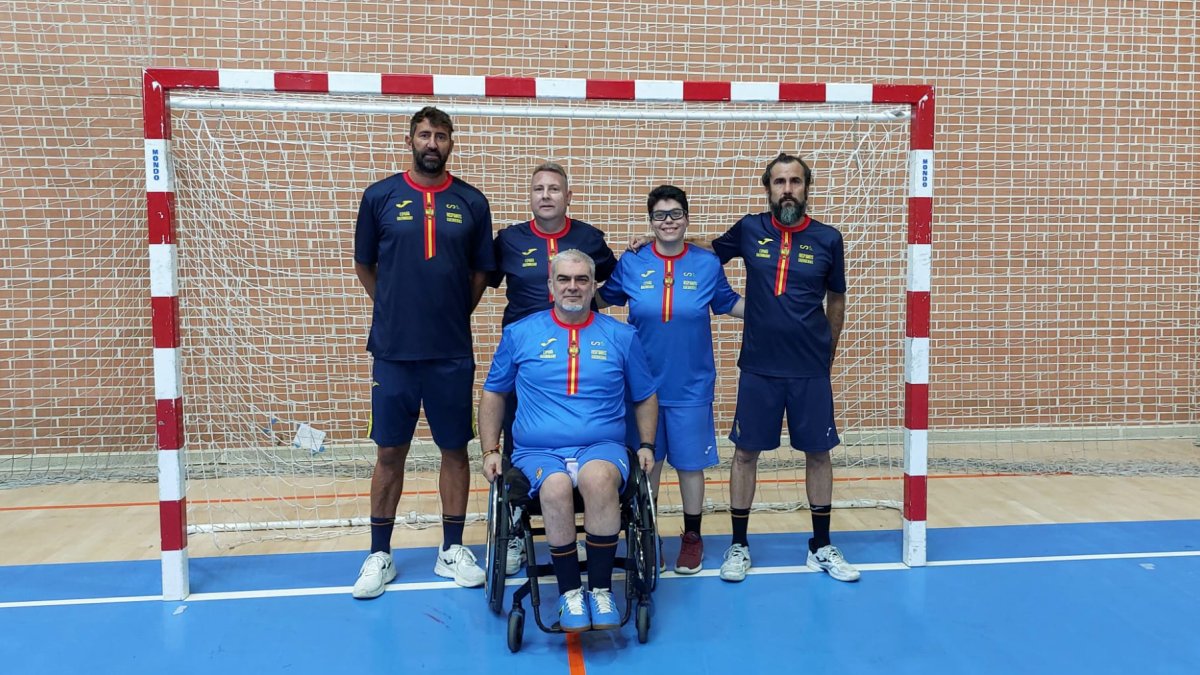 Fran Cazurro y Lucía Martín, más Óscar Perales, Borja Pascual y Manuel Belver.