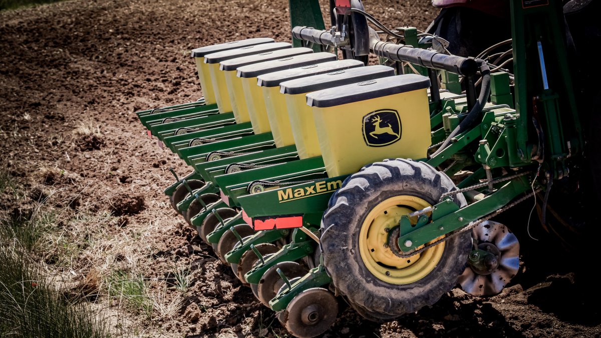 Cada hectárea le supondrá al agricultor 9 euros más en gasóleo que en 2025.