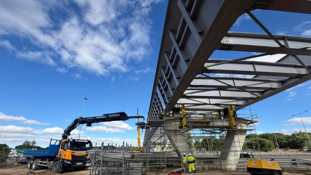 Obras en el Viaducto de los Tramposos de Valladolid.