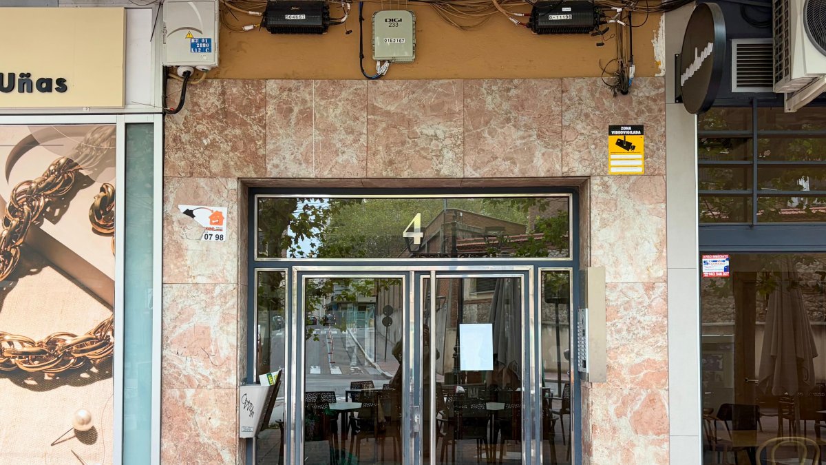 Número 4 de la calle Esteban García Chico