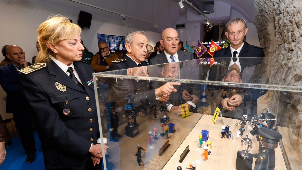 La exposición de los 200 años de historia de la Policía Municipal de Valladolid