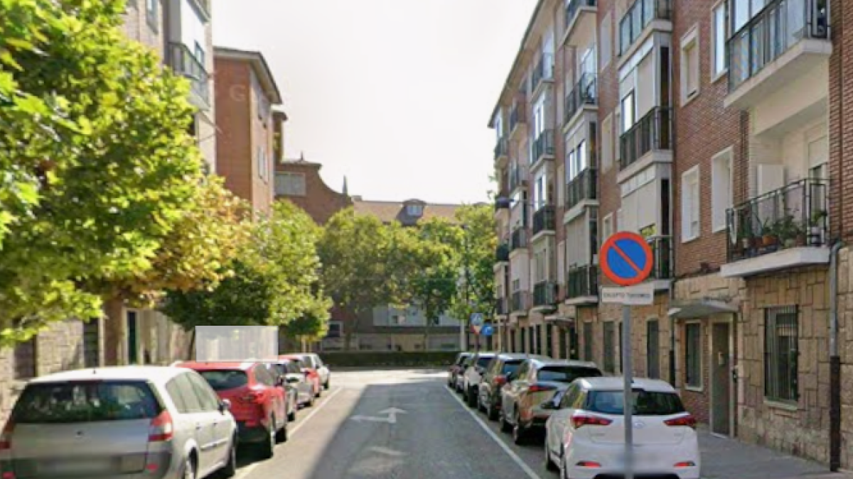 Calle Vives en el Cuatro de Marzo de Valladolid.