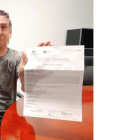 El taxista de Valladolid con la denuncia, en una imagen de archivo