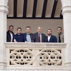 El rector de la UVA, Antonio Largo, junto a representantes de los restaurantes con Estrella Michelín de Valladolid en la presentación de las novedades de la universidad para el próximo curso