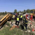 Rescate del hombre atrapado en la retroexcavadora
