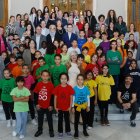 Foto de familia en las escaleras del Ayuntamiento de Valladolid.