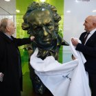 Méndez-Leite y Carnero descubren la réplica gigante