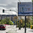 Panel informativo de la Zona de Bajas Emisiones en el puente de Poniente.
