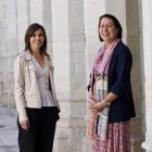 Ana Velasco y Milagros Alonso, hace unos días, en el Palacio de Santa Cruz.