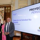 Rodrigo Nieto, Beatriz Herranz y Jesús Julio Carnero en el Ayuntamiento de Valladolid.