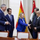 De los Mozos, primero por la izquierda, y Valcarce, en el centro, durante la firma del convenio entre Idra y Edge.