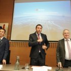 El presidente de Gotion, Steven Cai, y los ministros Óscar Puente y Jordi Hereu.