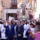 El alcalde, Jesús Julio Carnero, y el presidente de la Diputación, Conrado Íscar, durante la procesión de la Virgen de San Lorenzo