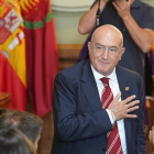 Jesús Julio Carnero, alcalde de Valladolid en la constitución del ayuntamiento. ICAL