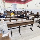 Los alumnos de Primero de Medicina posan en un aula de la Universidad.  PHOTOGENIC/PABLO REQUEJO