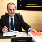 El consejero de Educación, Fernando Rey, comparece en las Cortes para exponer su programa de actuación para esta legislatura-Ical