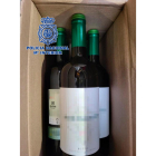 Botellas falsificadas de vino Verdejo. - POLICÍA NACIONAL