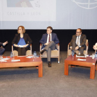 Los presidentes de las Diputaciones proviciales en la mesa moderada por Pablo R. Lago (izquierda).-J.M. LOSTAU